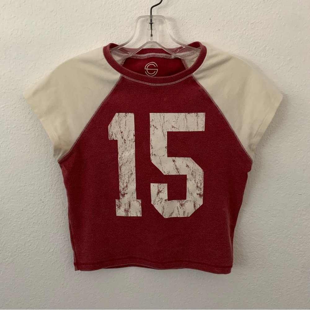 red/cream colorblock tee